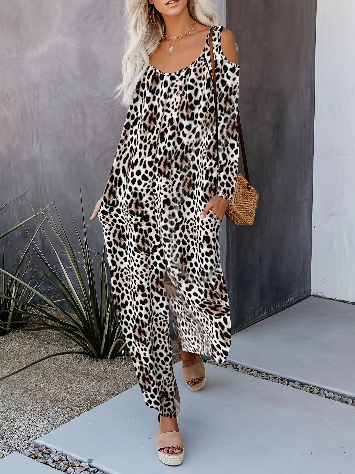 WOLFF | Schulterfreier weitbeiniger Jumpsuit