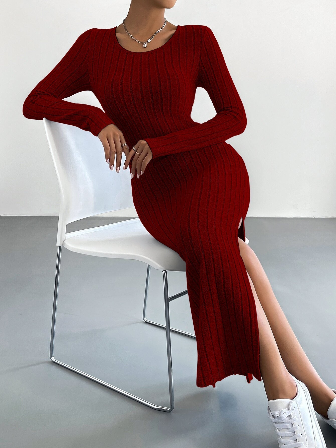WOLFF | Minimalistische enganliegende Schlitz Bleistift Mid-Length Rock Kleid