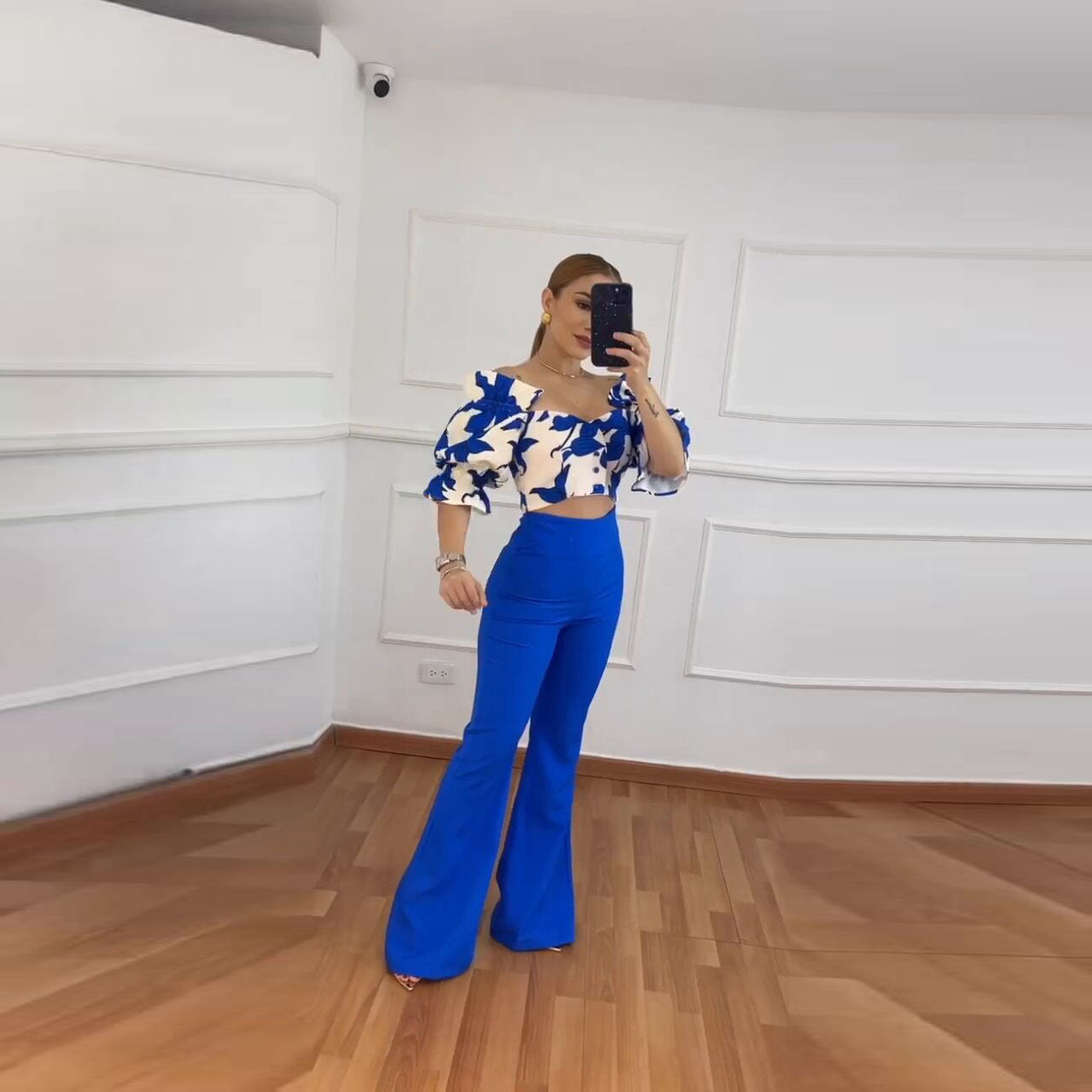WOLFF | Bedrucktes kurzes Hemd High-Waist Weite Beinhosen Set