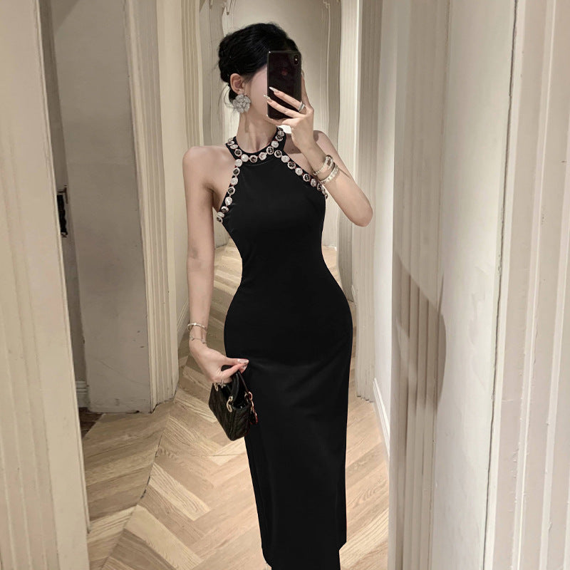 WOLFF | Glitzerndes Strass Samt Halterneck Kleid