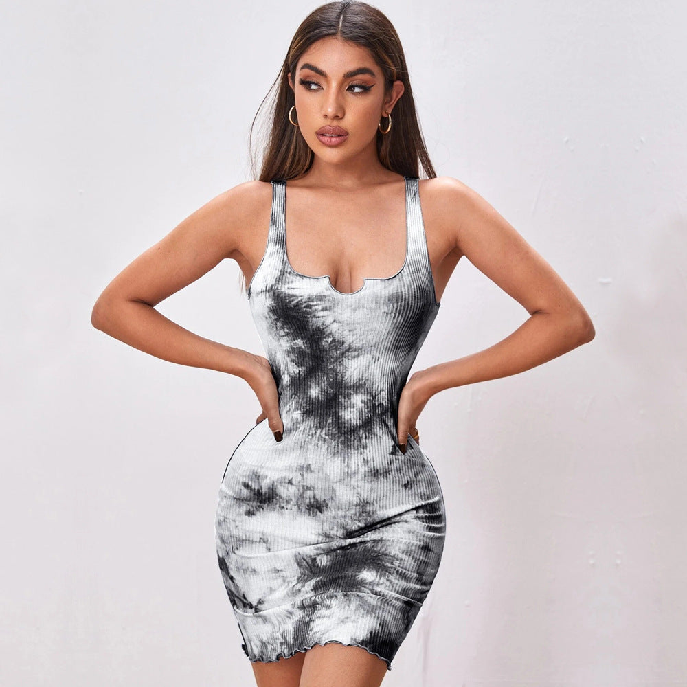 WOLFF | Umarmendes kurzes Rockärmel-Cami-Kleid
