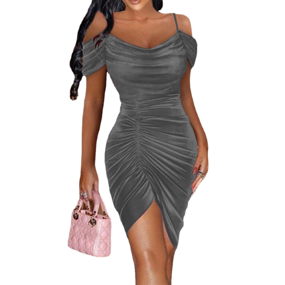 WOLFF | Figurbetontes Plüschkleid mit Spaghettiträgern und Kordelzug