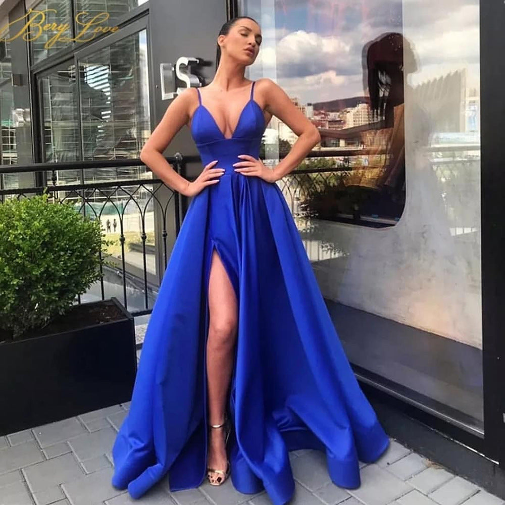 WOLFF | Trägerloses Deep V Split Party Abendkleid