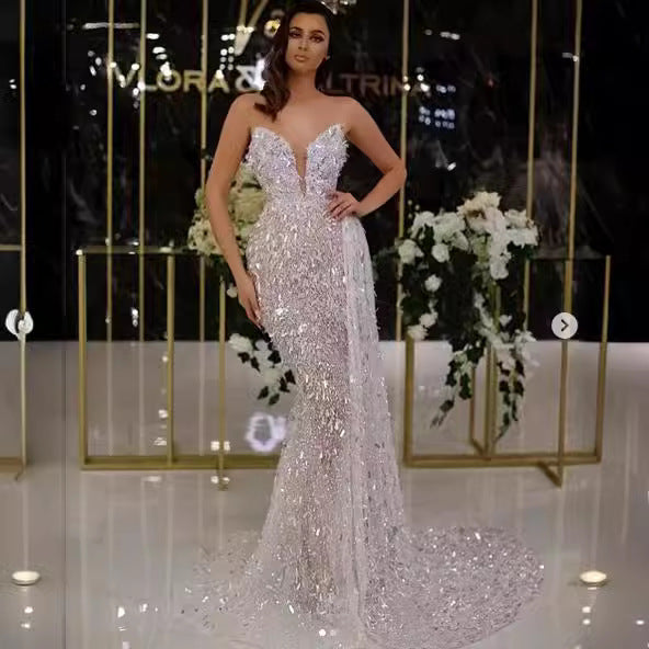 WOLFF | Silberne Folien-Spaghetti-Trägerkleid