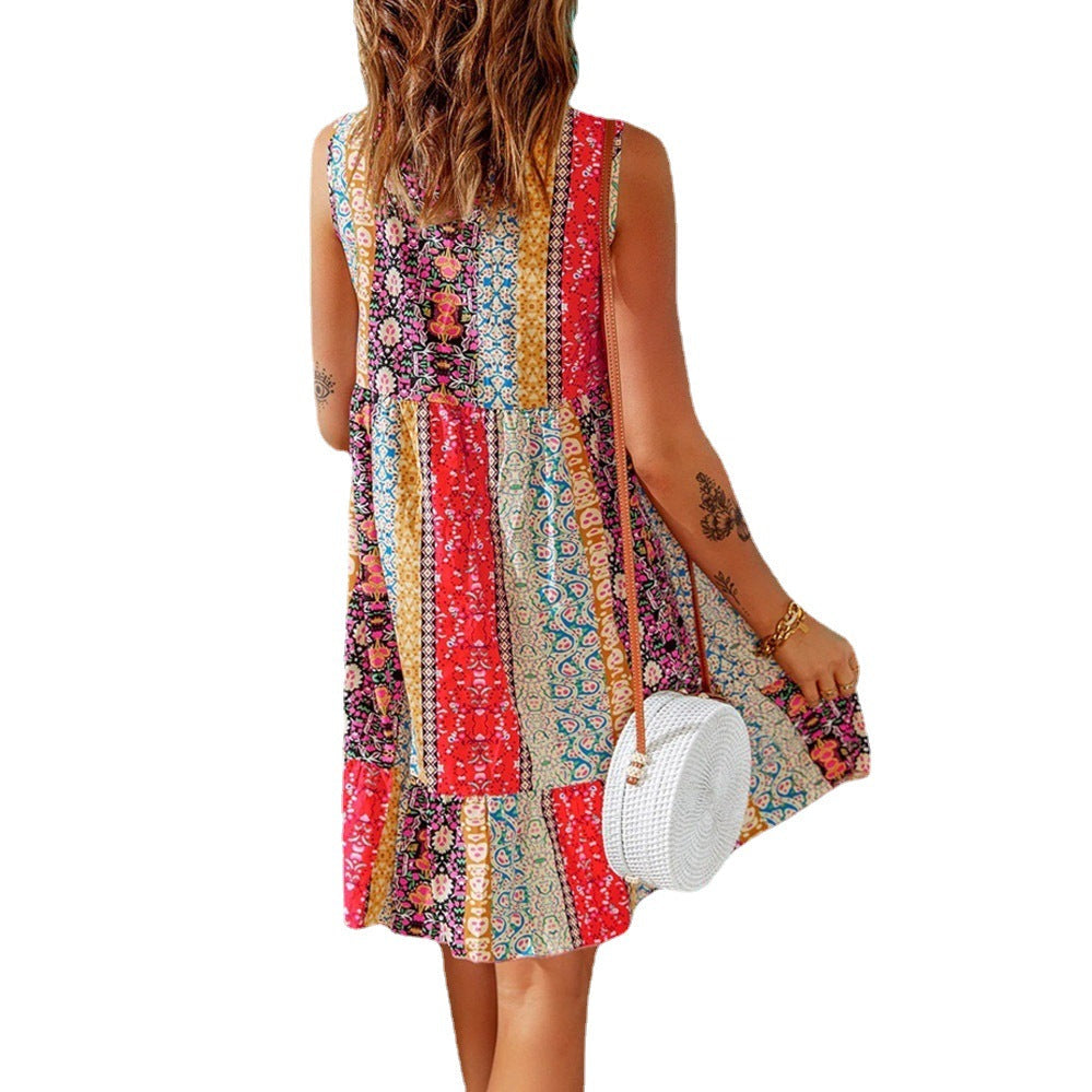 WOLFF | Blumen-Patchwork-Rüsche V-Ausschnitt Mini Kleid