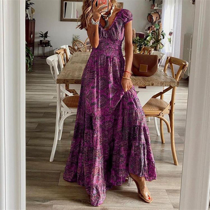 WOLFF | Tailliertes floral gemustertes Maxi Kleid mit weitem Rock