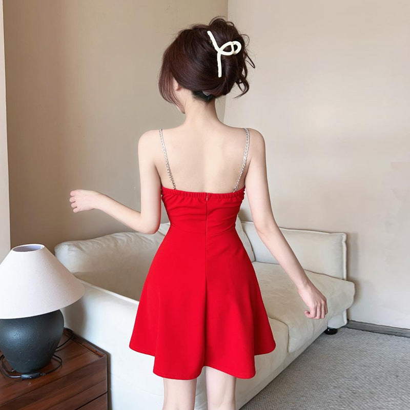 1Low-Cut Flared Waist Sling Backless Dress