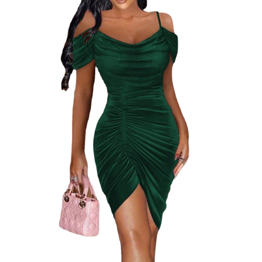 WOLFF | Figurbetontes Plüschkleid mit Spaghettiträgern und Kordelzug
