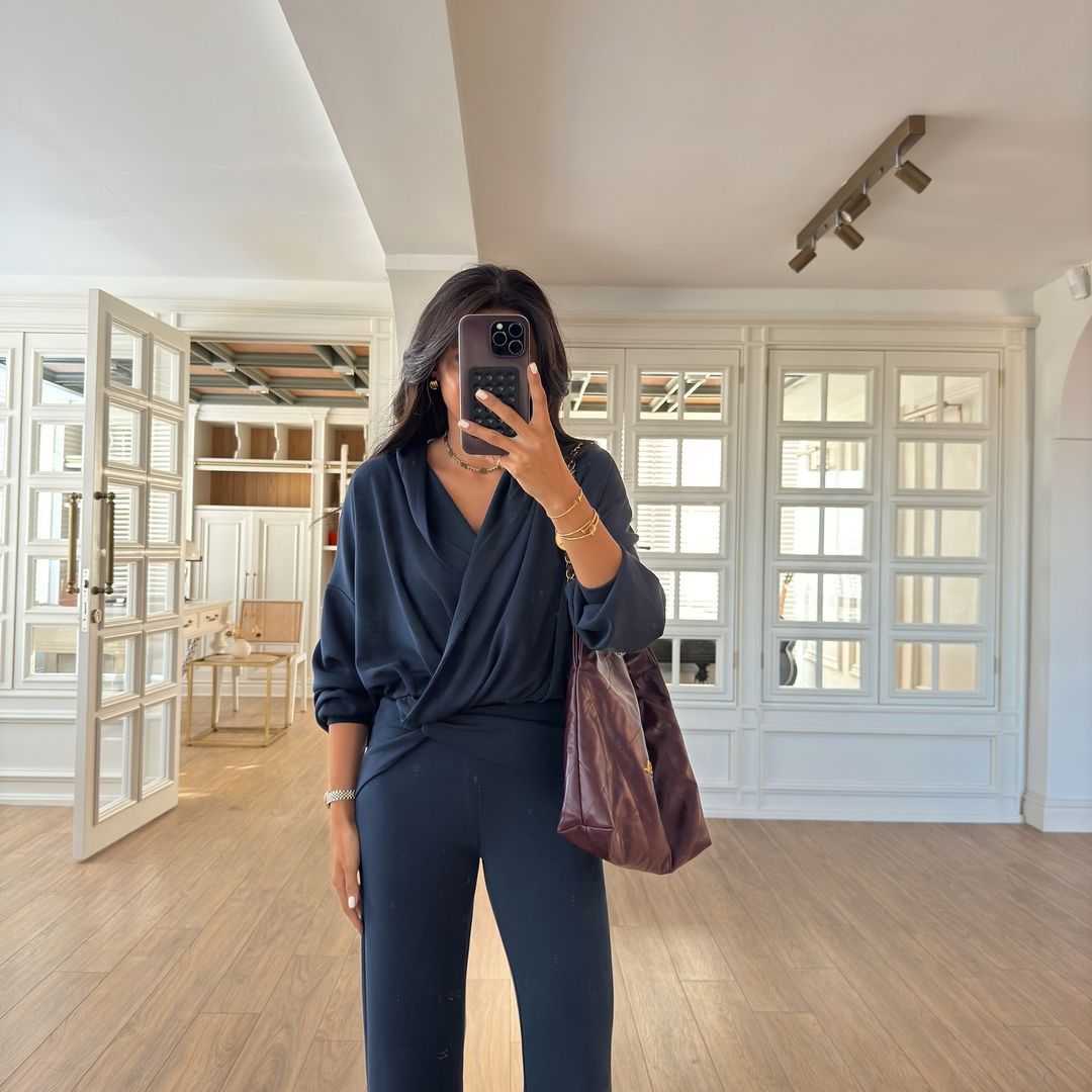 1Hooded Top Slim Fit Long Pants Two-Piece Set