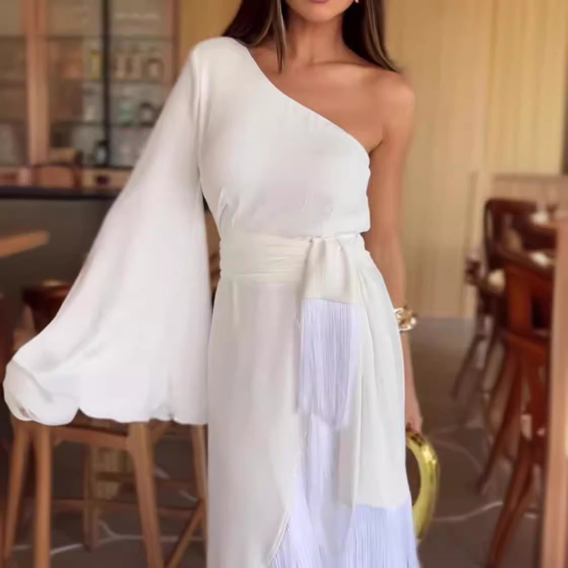 WOLFF | Einfarbiges Fransenabendkleid mit vollem Saum