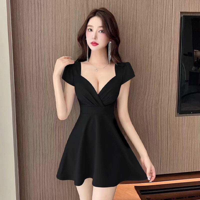 WOLFF | Taillenbetonendes Kurzarm-Basic-Kleid