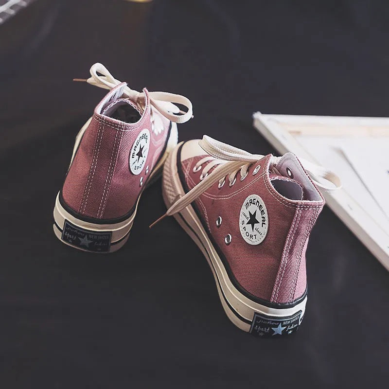 Damen Hochformat Sneakers aus leichtem und atmungsaktivem Canvas mit klassischem Design -Mode