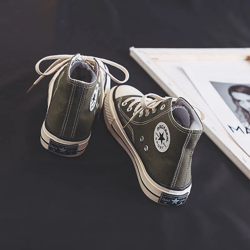 Damen Hochformat Sneakers aus leichtem und atmungsaktivem Canvas mit klassischem Design -Mode