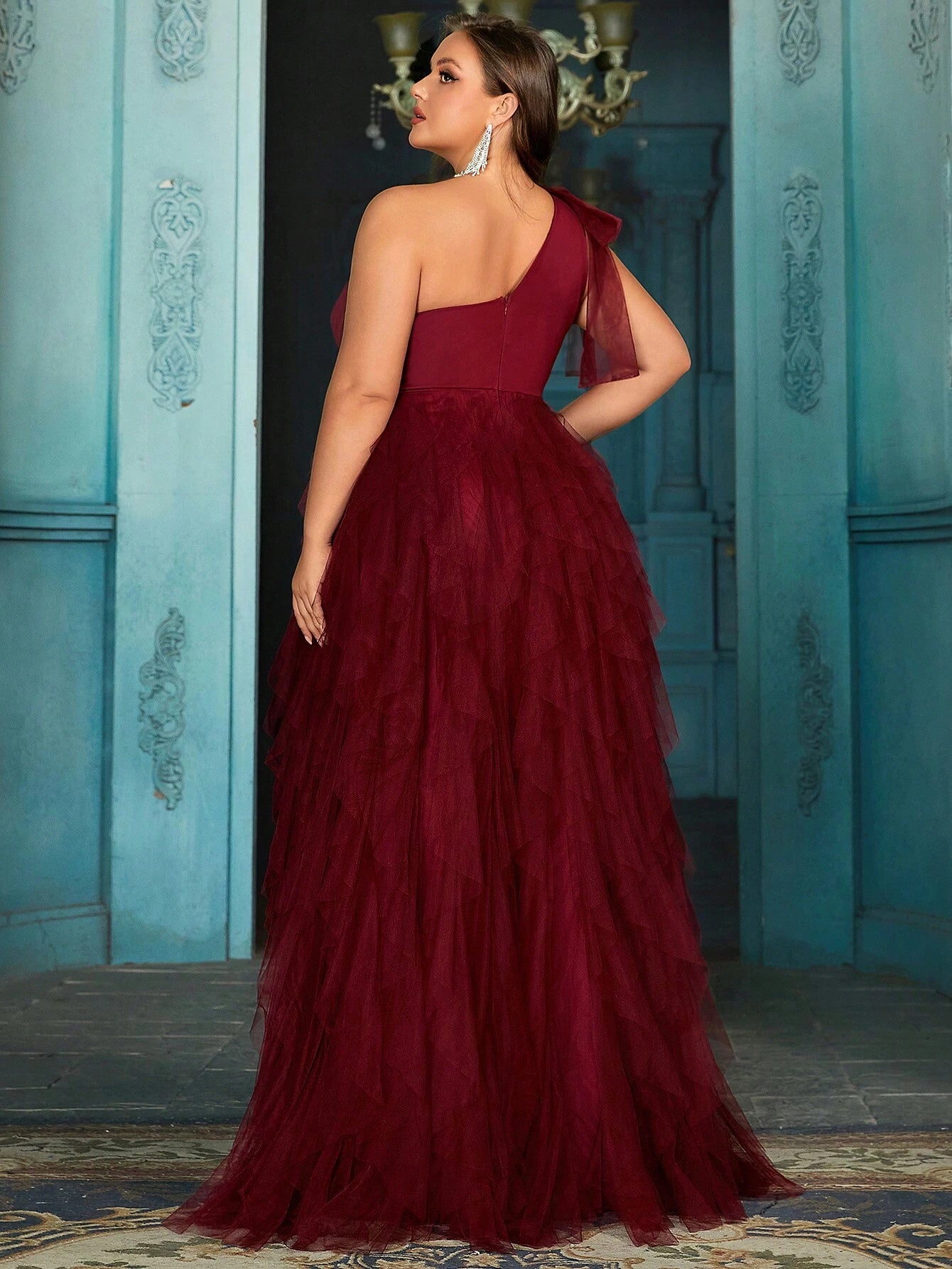 Elegantes Plus Size Abendkleid mit Schlitz – Einfarbiges Sommerkleid für Cocktailpartys & Galas