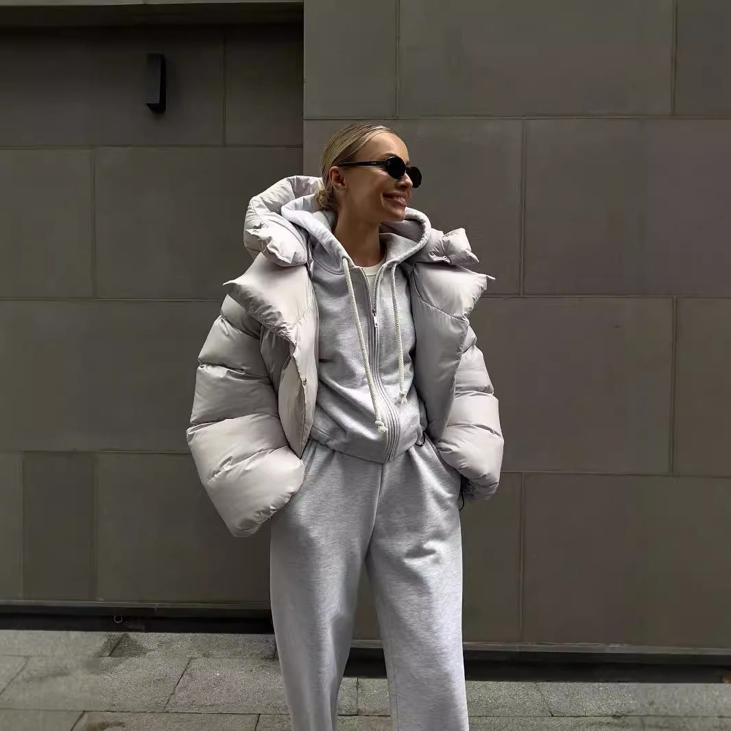 Damen Modischer, kurz geschnittener Daunenmantel mit Kapuze Heidi-Mode