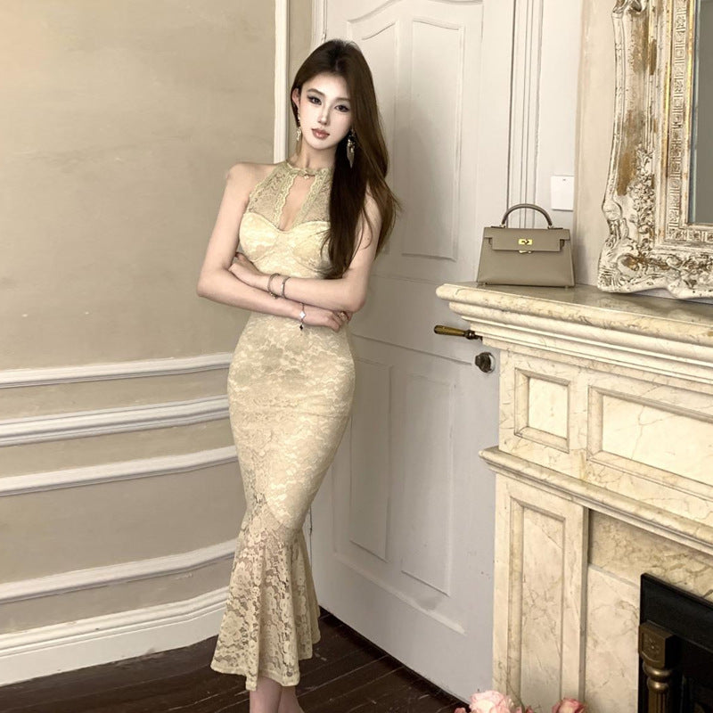 WOLFF | Elegantes Spitzen Chic Hohles Fischschwanzkleid