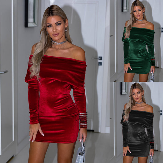 WOLFF | Trägerloses Off-Shoulder Bodycon Samt Abendkleid