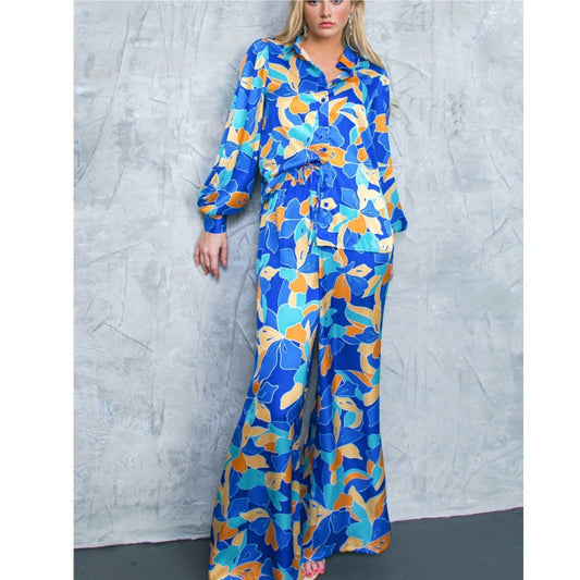 WOLFF | Bedrucktes Bubble Langarmshirt mit gebundenen weit geschnittenen Hosen Zweiteiliges Set
