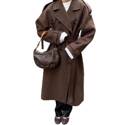 Damen eleganter Bouclé-Mantel mit praktischen Knopfdetails -Mode