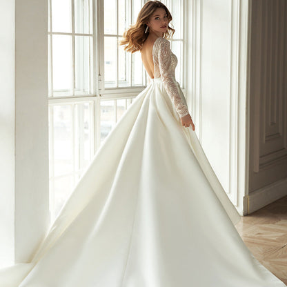 WOLFF | Goldene Prägung Hohler V-Ausschnitt Weißes Abendkleid