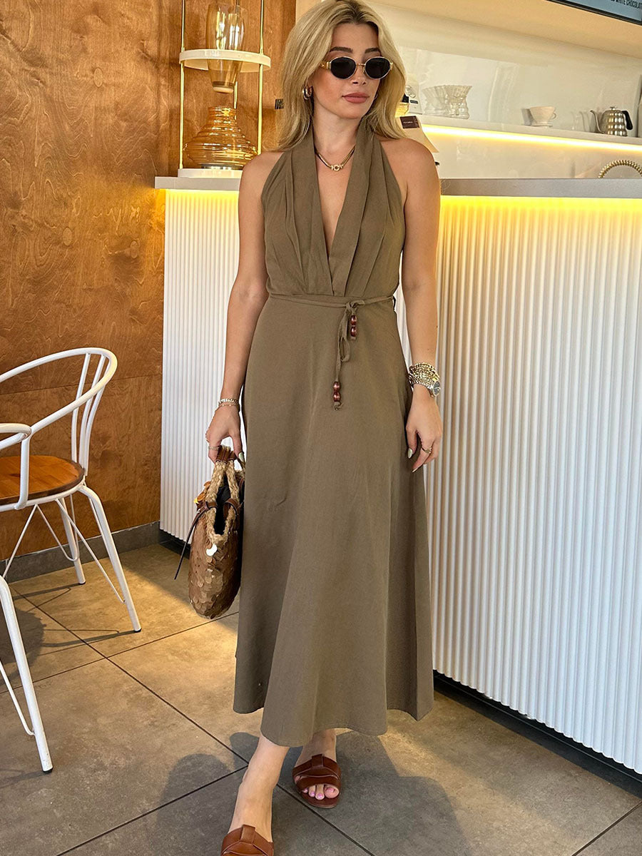 1Waist-Cinched Mid-Length Lace-Up Dress