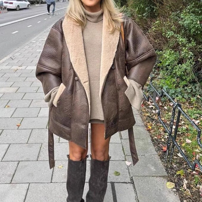 Damen Lässige jacke mit weichem Futter und praktischen Taschen Heidi-Mode