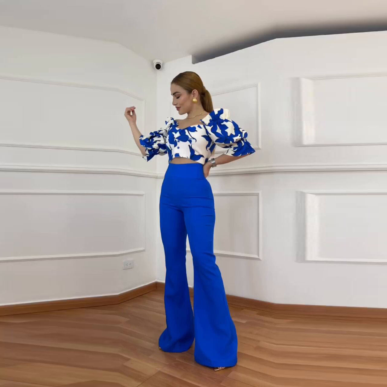 WOLFF | Bedrucktes kurzes Hemd High-Waist Weite Beinhosen Set