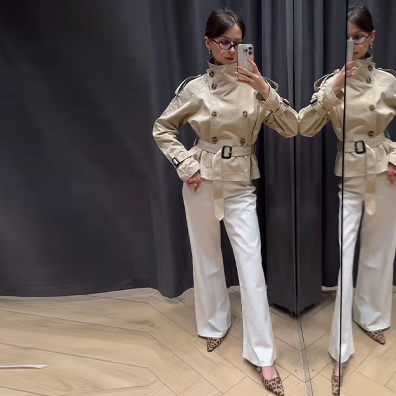 Damen modische Trenchjacke mit Gürtel und doppelter Knopfaiusschnitt -Mode