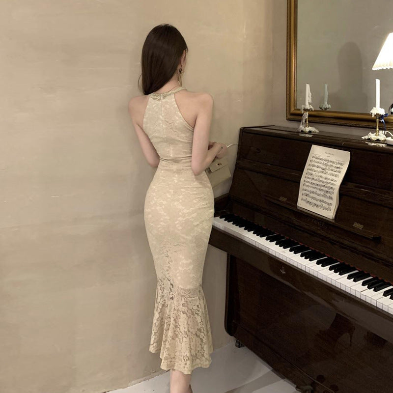 WOLFF | Elegantes Spitzen Chic Hohles Fischschwanzkleid