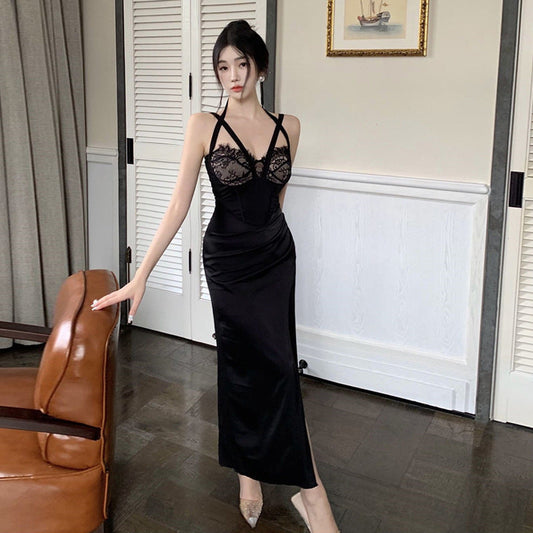 WOLFF | Spitzen-Cross-Slim-Fit-Trägerloses Kleid