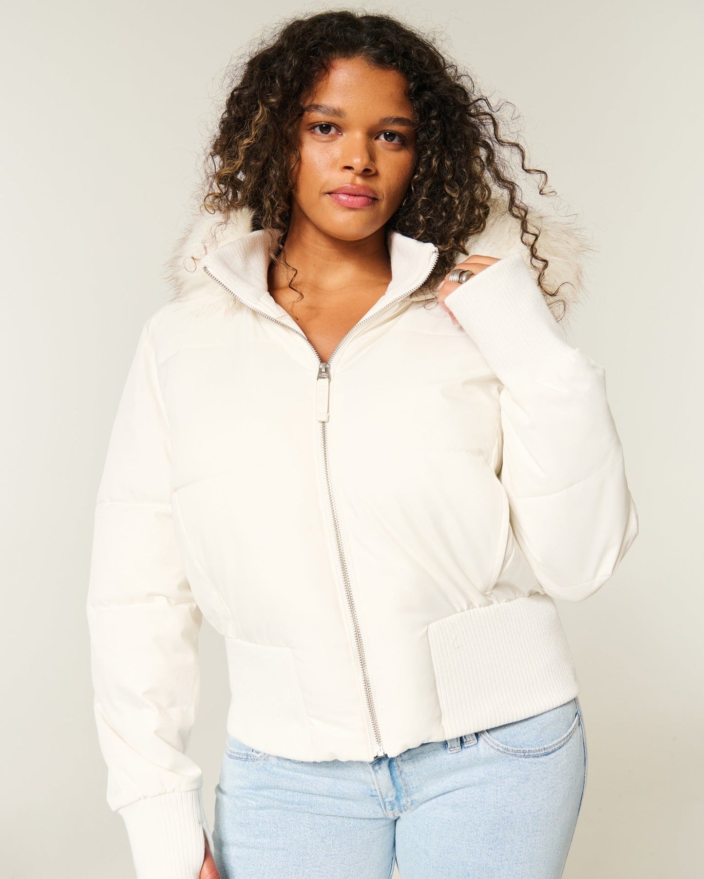 Damen Gestepptes Winterjacke mit abnehmbarer Kapuze und elastischen Bündchen Heidi-Mode