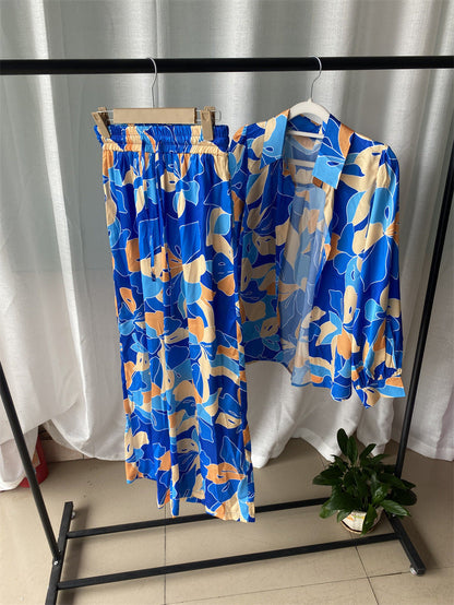 WOLFF | Bedrucktes Bubble Langarmshirt mit gebundenen weit geschnittenen Hosen Zweiteiliges Set