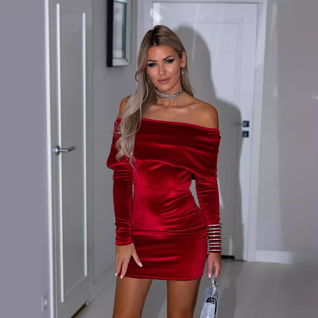 WOLFF | Trägerloses Off-Shoulder Bodycon Samt Abendkleid