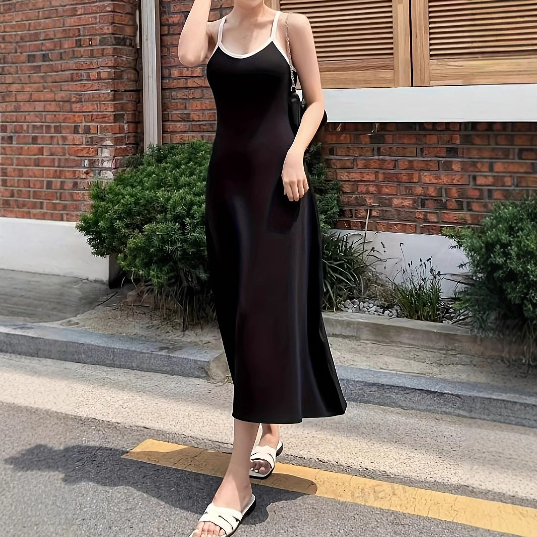 WOLFF | Rückenfreies U-Ausschnitt Rollträgerkleid