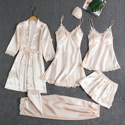 Luxuriöses Pyjama-Set