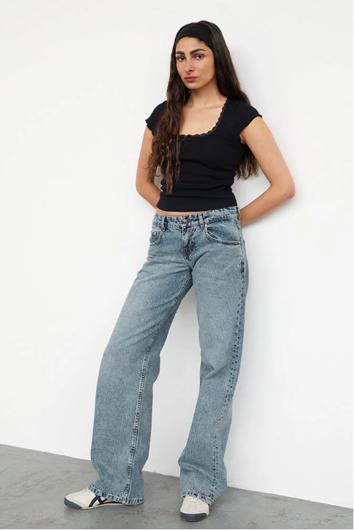 Low Rise Jeans
