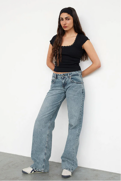 Low Rise Jeans