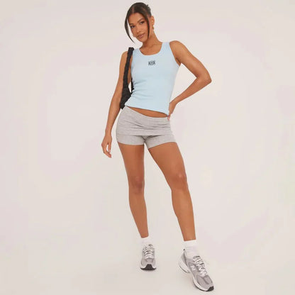 Geripptes Tanktop mit zarter Stickerei