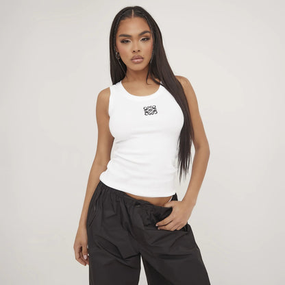 Geripptes Tanktop mit zarter Stickerei